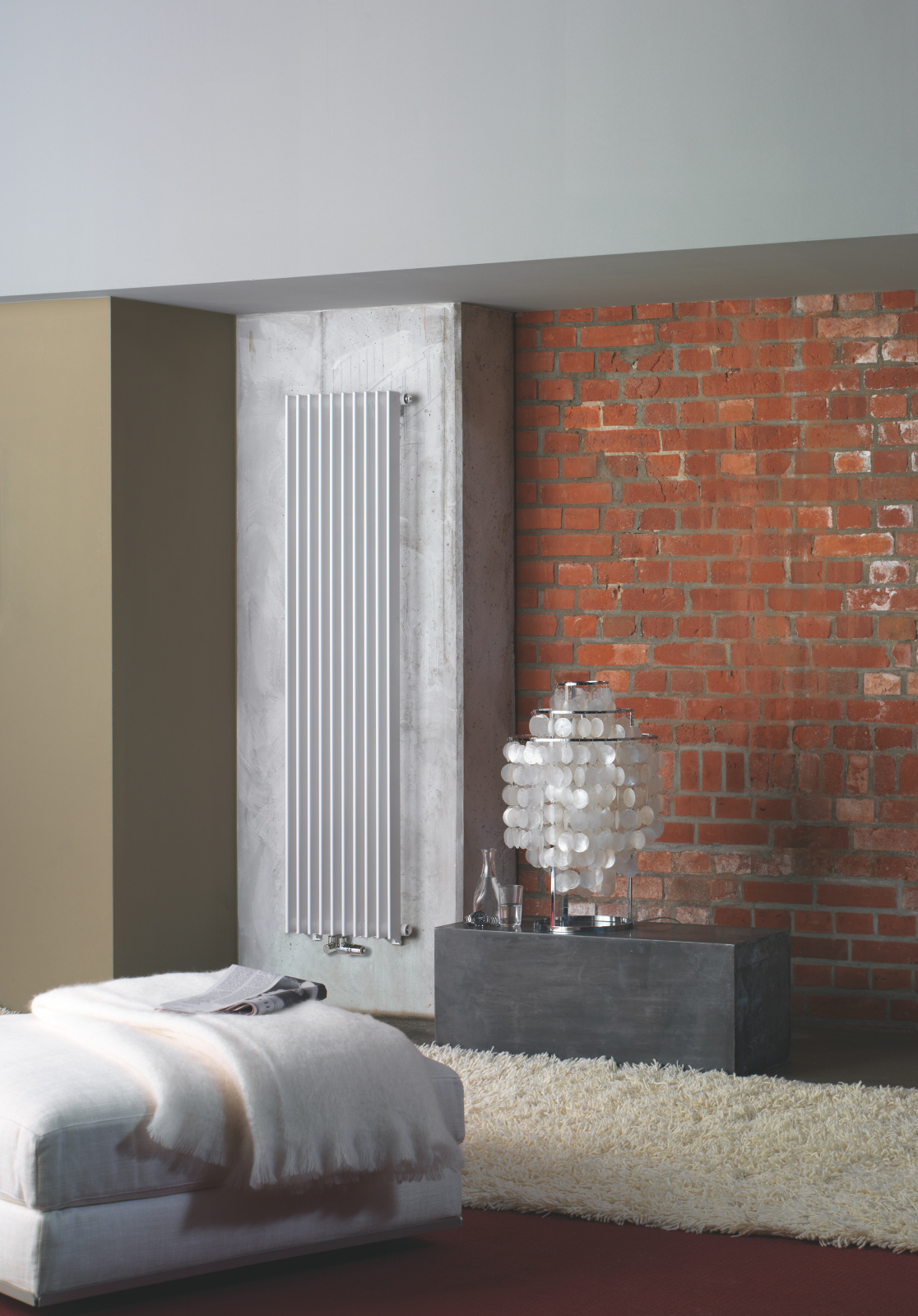 Zehnder_RAD_Excelsior-HY_bedroom_sleeping Rendering Zehnder Excelsior Decorative radiator Front view